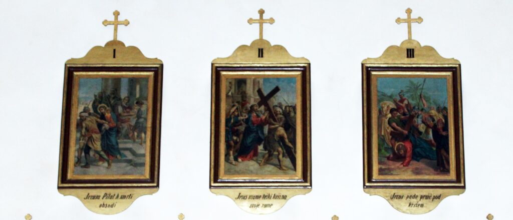 Tudi križev pot v krajevnih jezikih_Anche la Via crucis nelle lingue locali